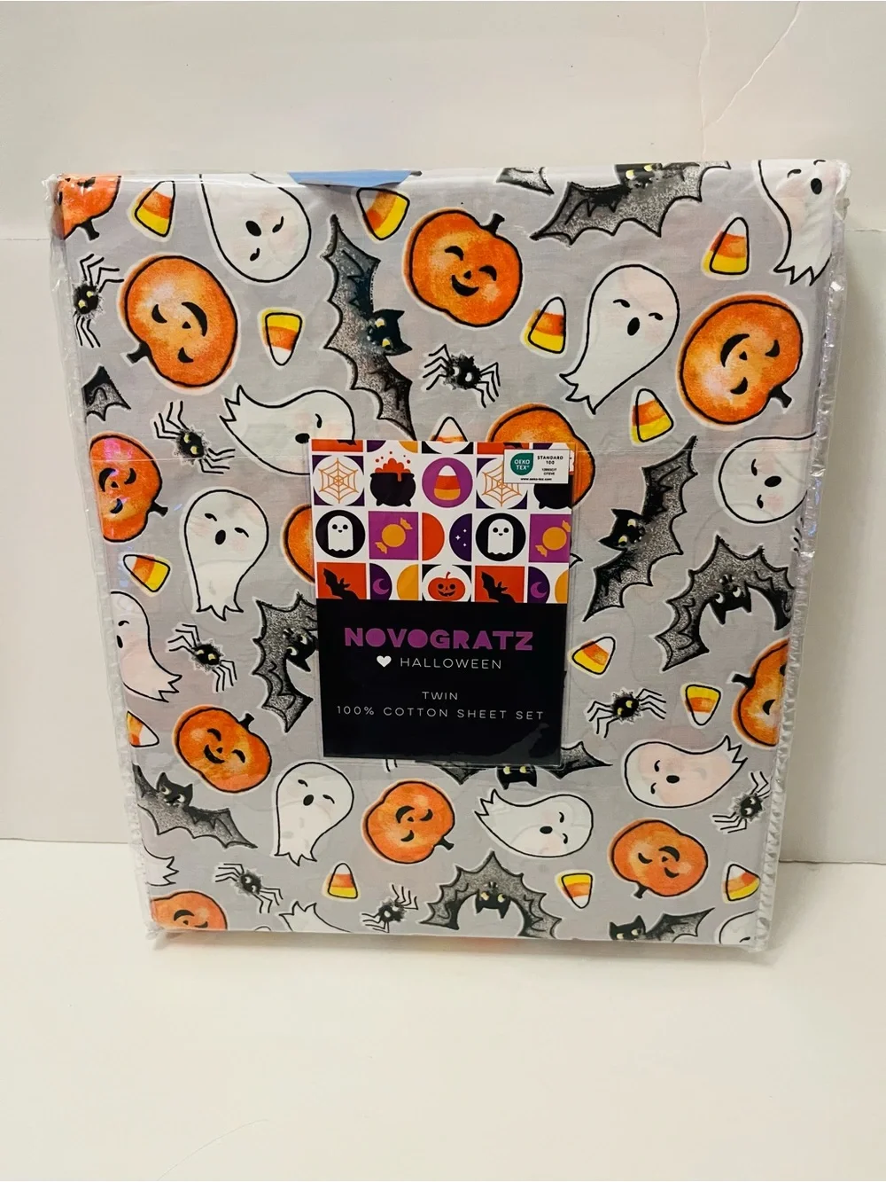 Novogratz & London Kaye Lot of 2 Twin Sheet Sets Halloween Bat Valentine Heart